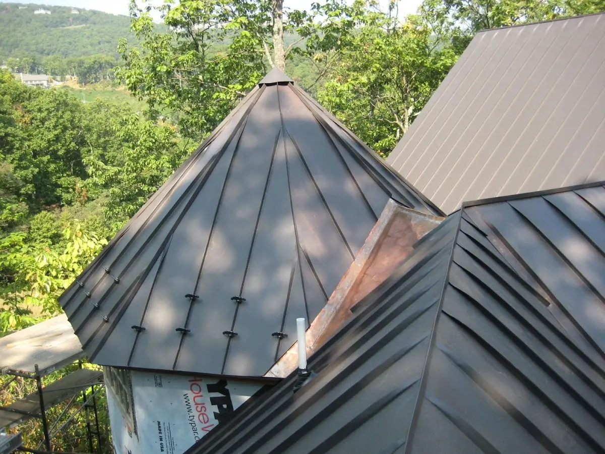 Professional Roof Tarp Installation by Craftsman Roofing in Georgetown